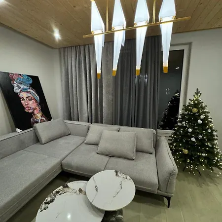 Girske Povitria * 亚列姆切