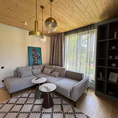 Girske Povitria Daire Yaremche